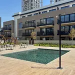 Frank Porter - Oakley Square Residences