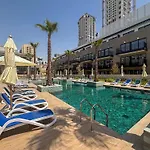 Frank Porter - Oakley Square Residences