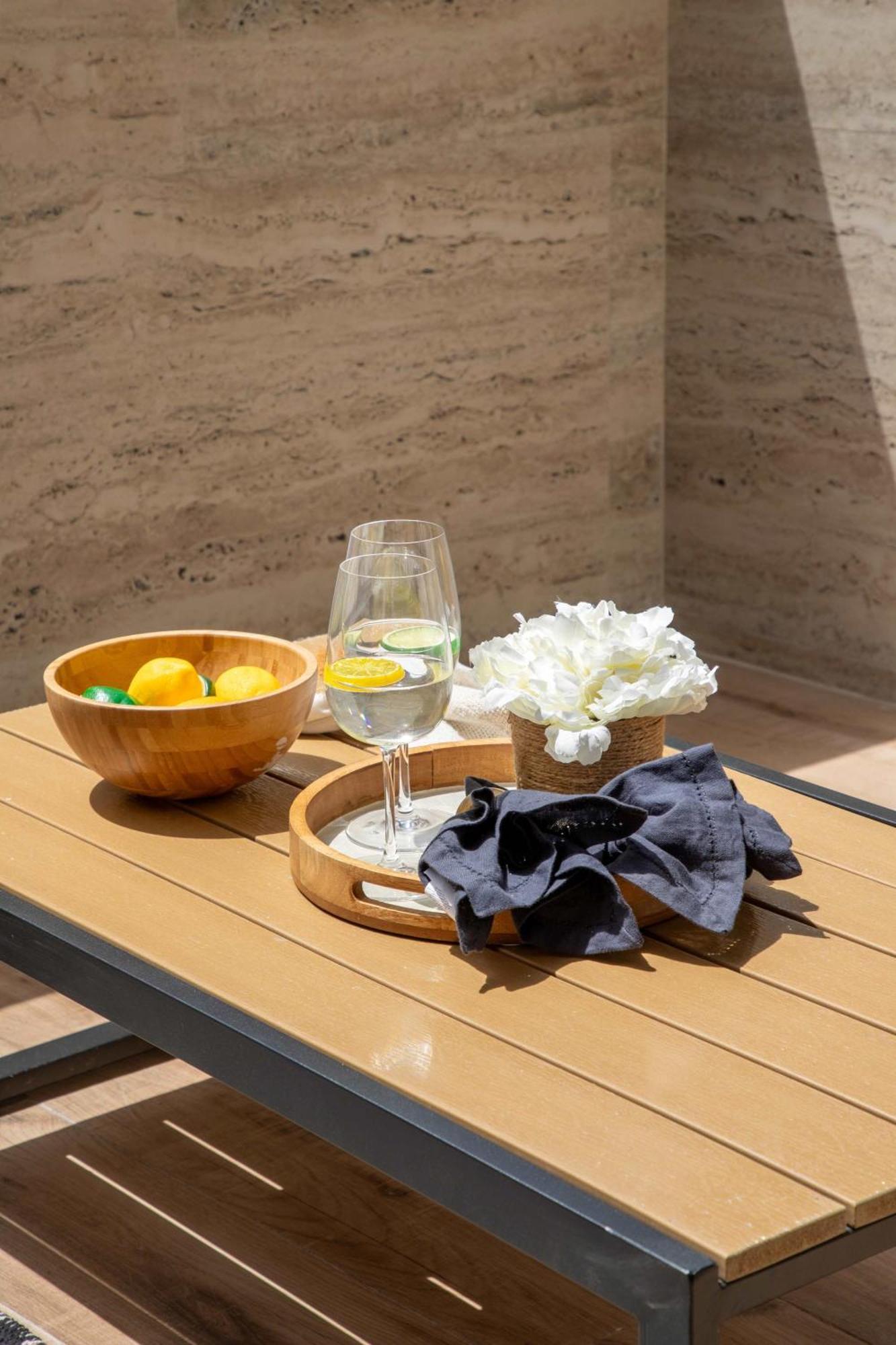Frank Porter - Oakley Square Residences