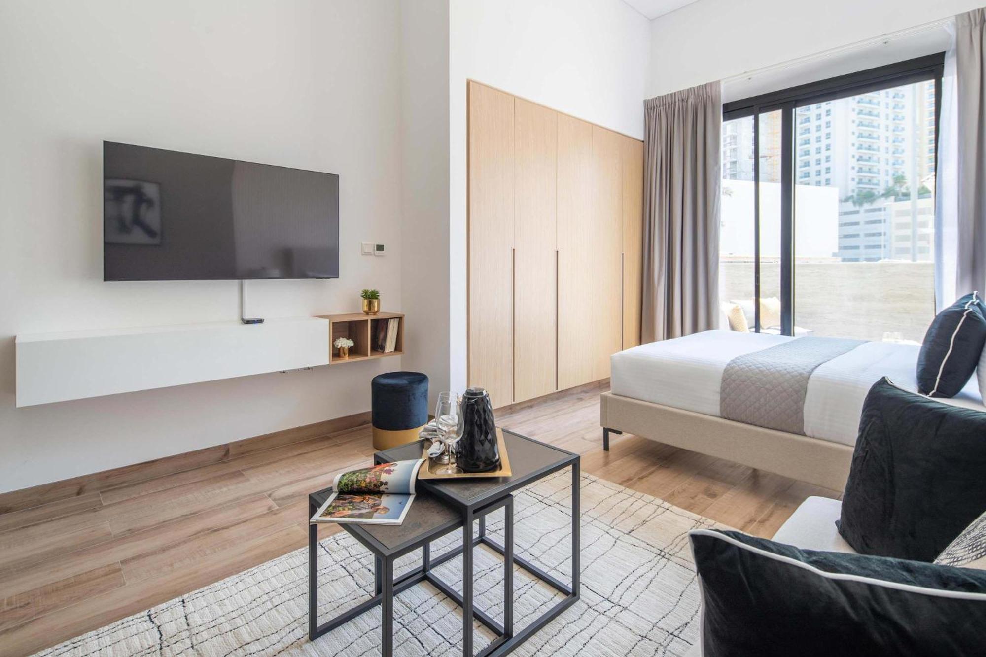 Frank Porter - Oakley Square Residences Dubai