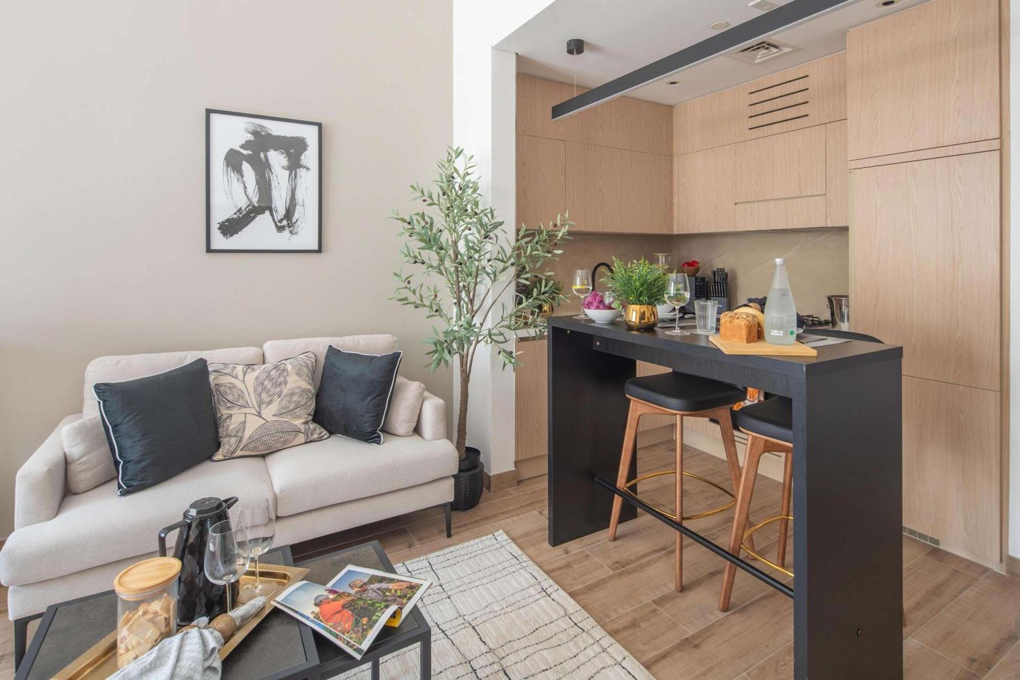 Frank Porter - Oakley Square Residences